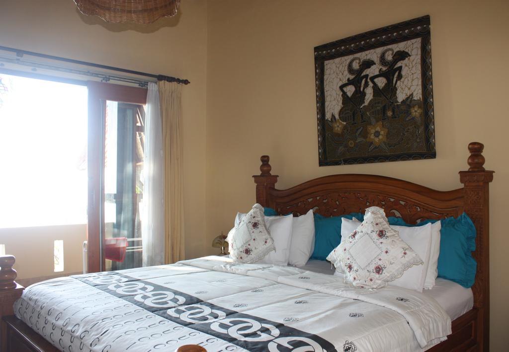 Cleopatra Beach Bungalows Hotell Lovina Rum bild